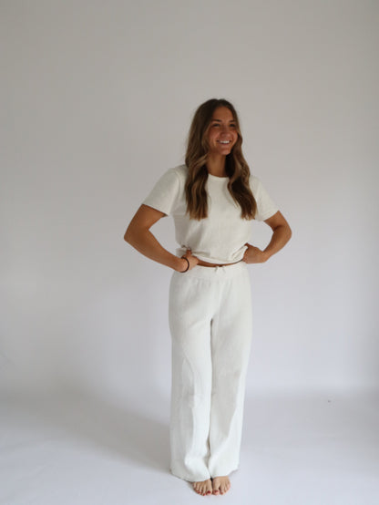 Off Duty Lounge Set - White